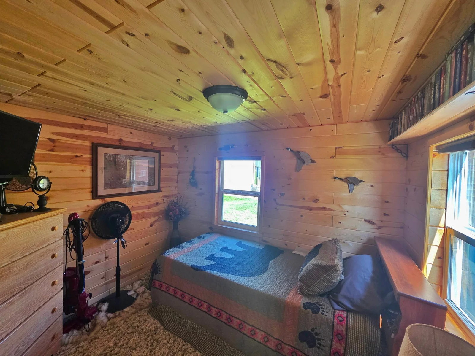 Guest house bedroom 1