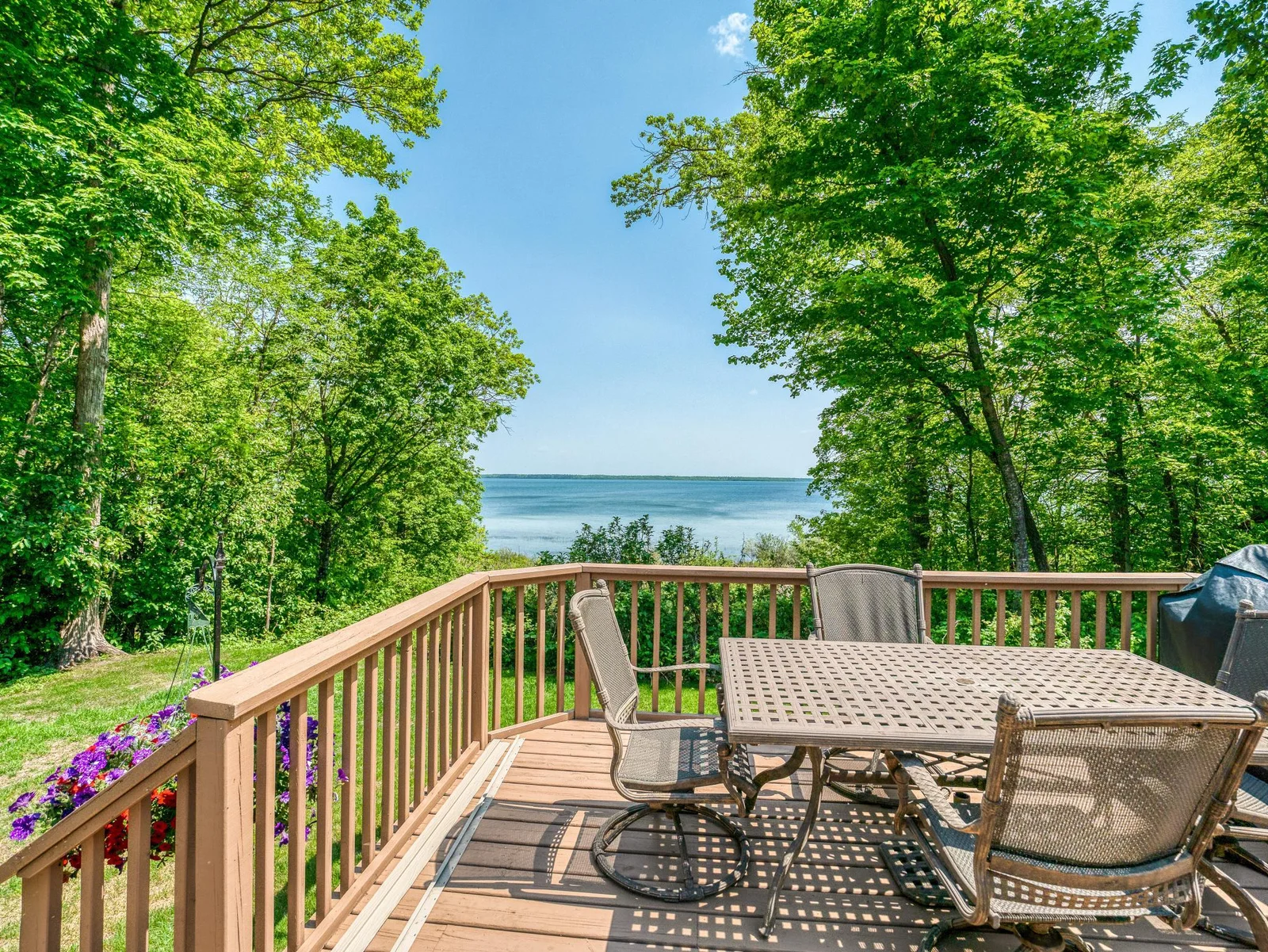 Lakeside Deck