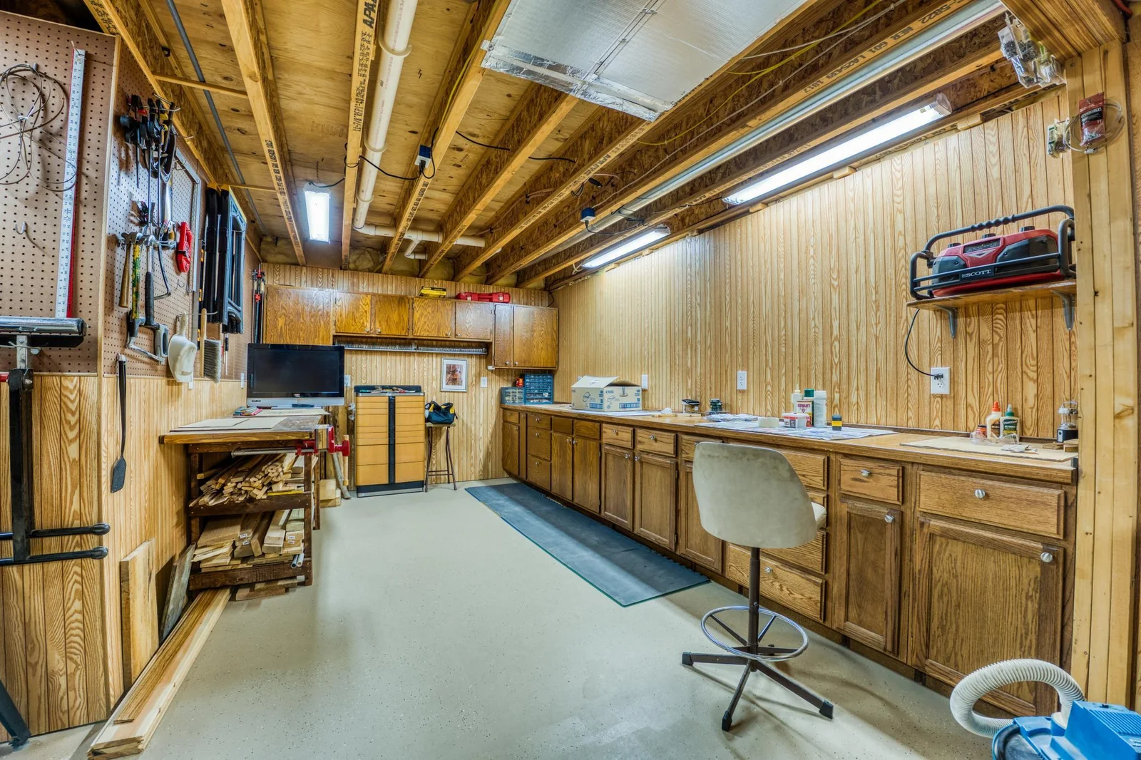 Hobby Room 1