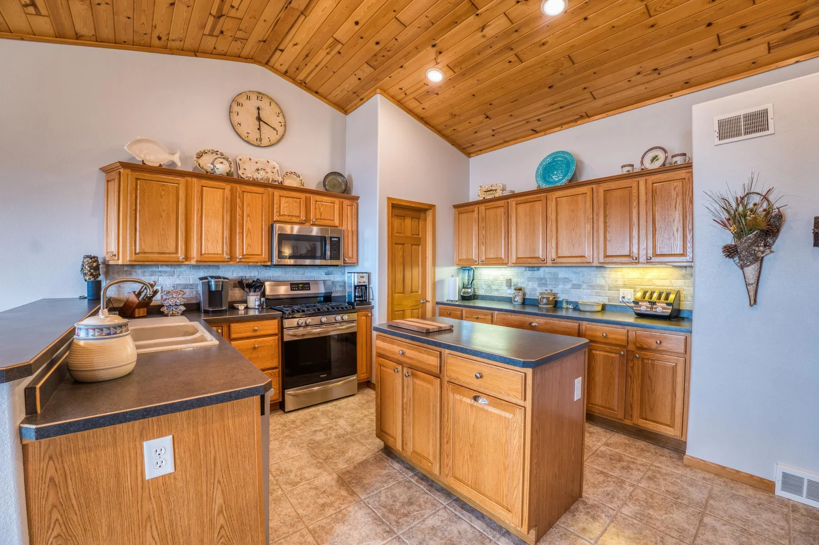 Kitchen 1