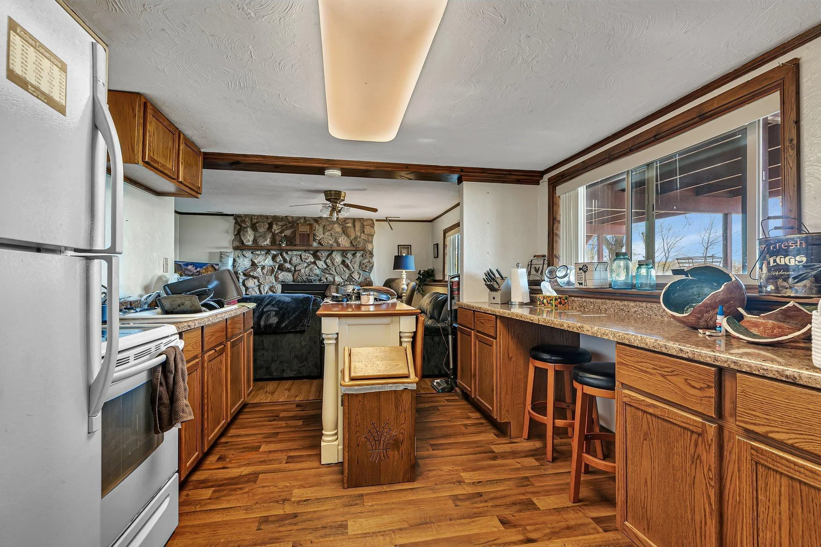 Second kitchen - lower level