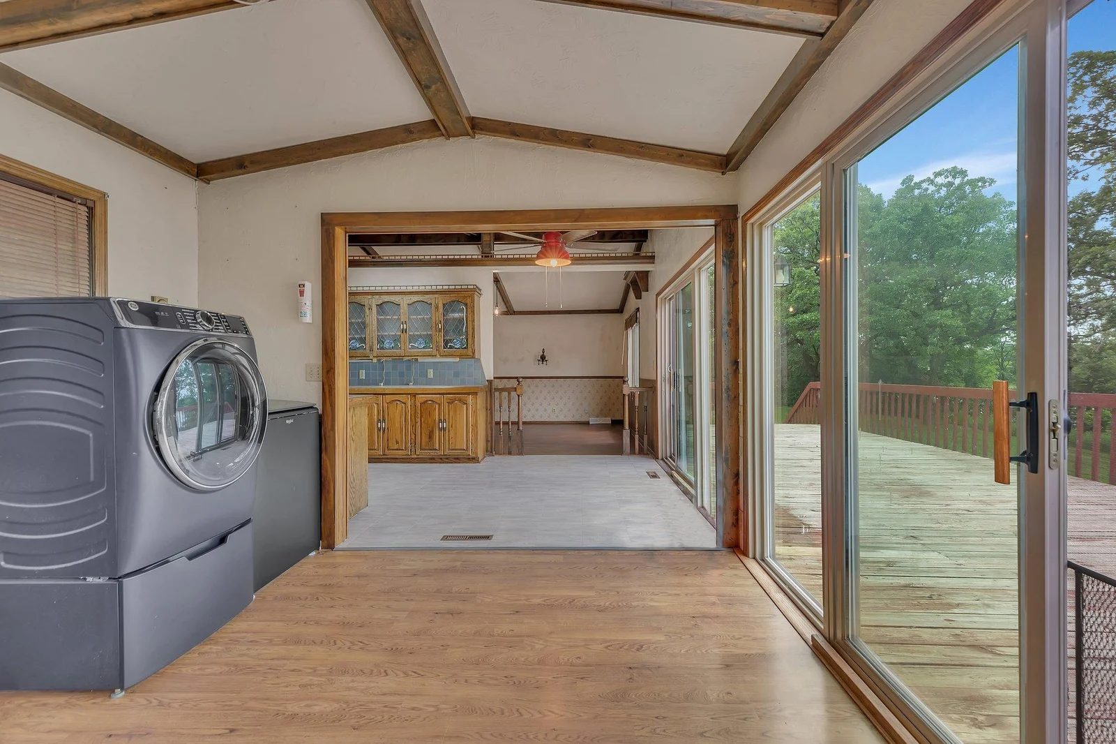 4 Season Porch & Dining