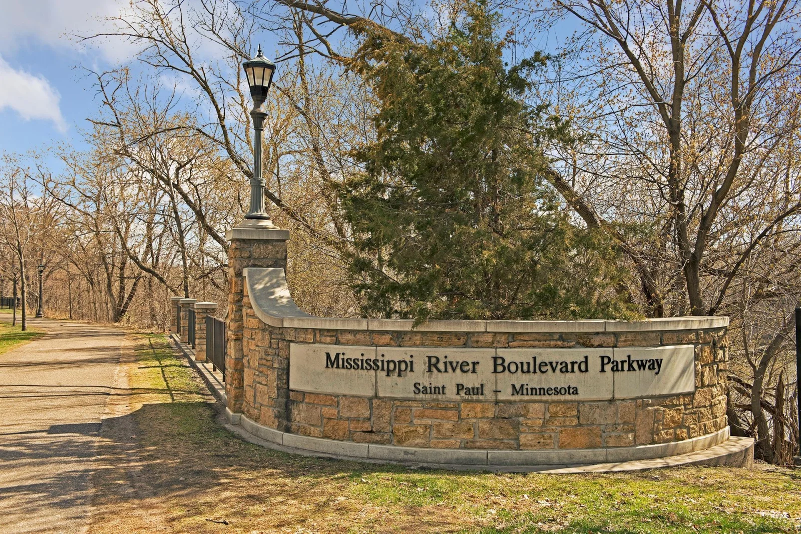Mississippi River Boulevard Parkway