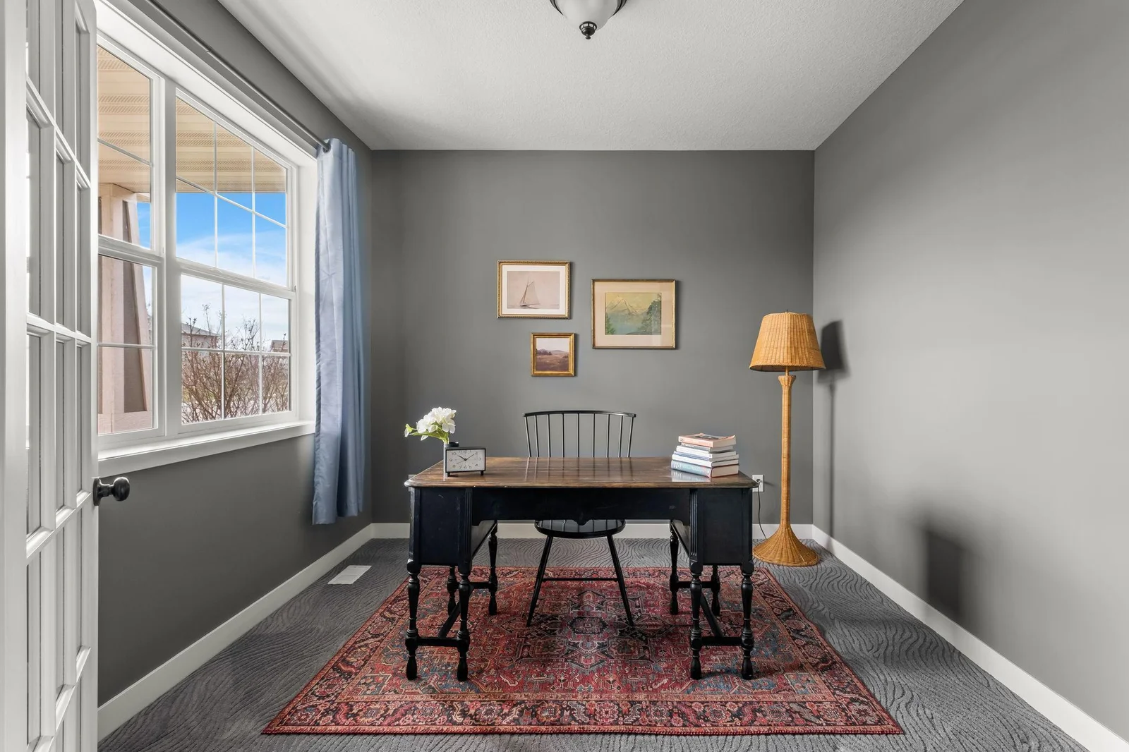 Main Floor Study/den