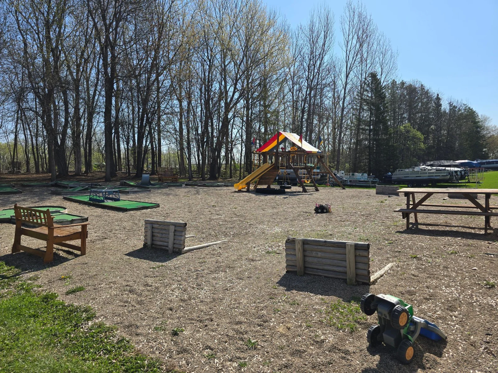 Play Ground & Mini Golf