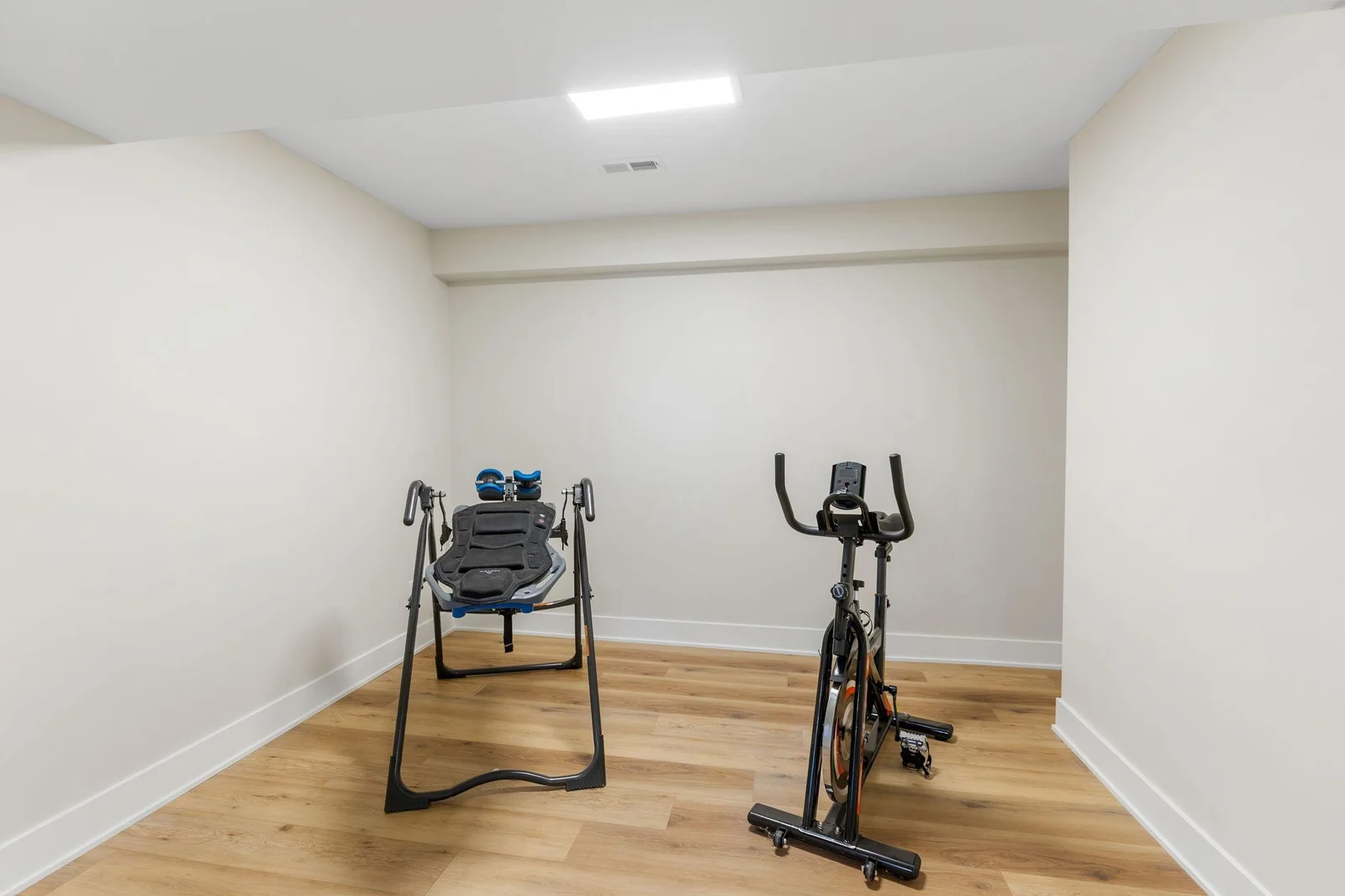 Flex Room features Full glass french doors and great for a workout room, office, hobby or storage!