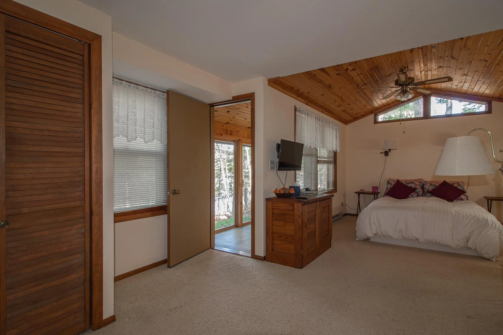 6x12 three season porch off bedroom 1