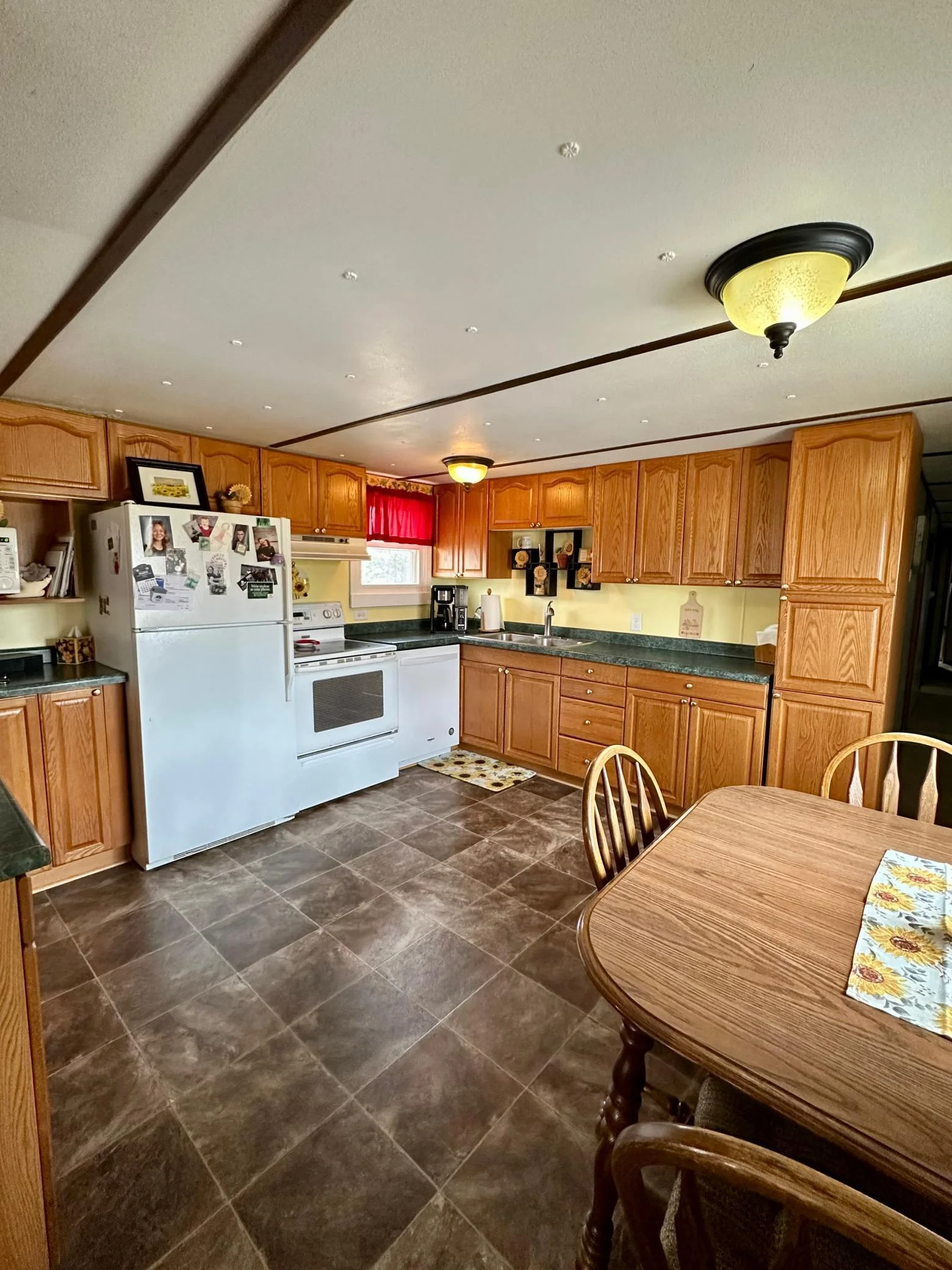 Kitchen 6.jpeg