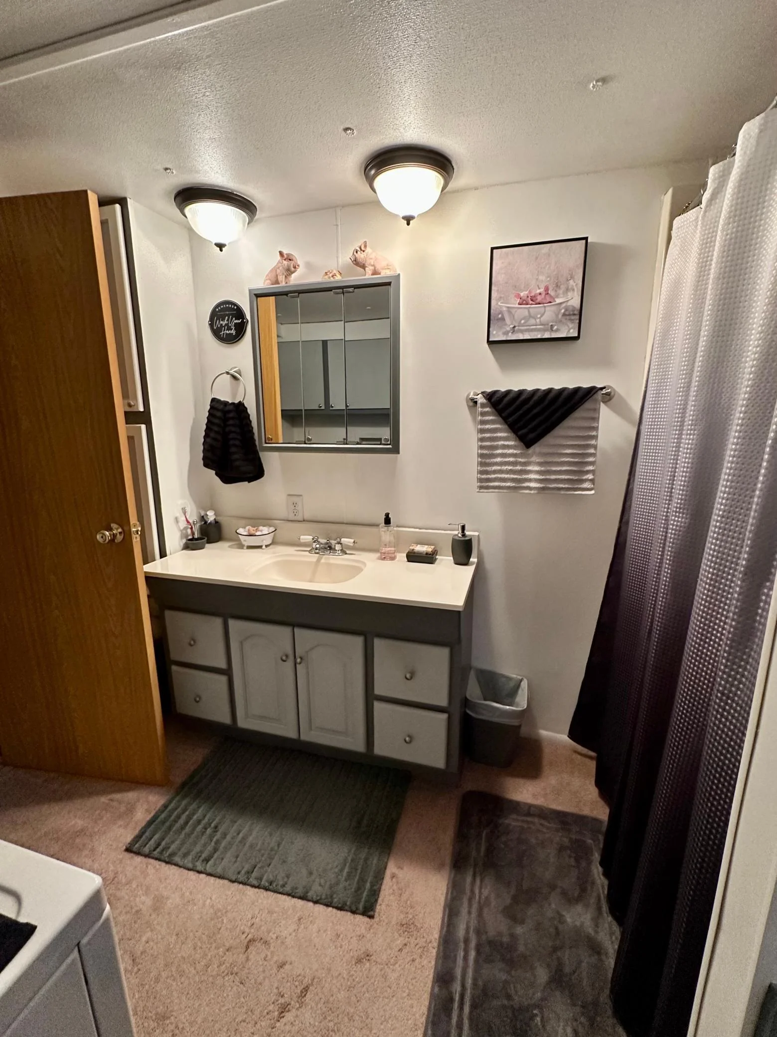 Utility  Bath 1.jpeg