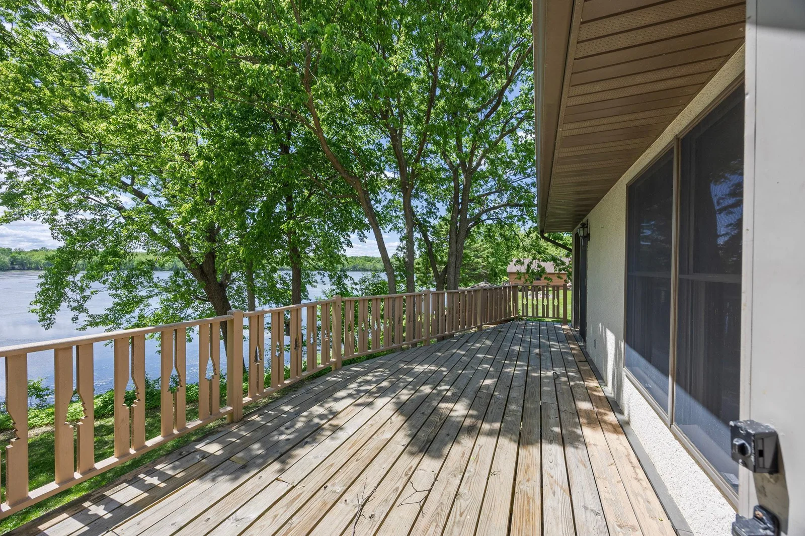Spacious deck for entertaining and relaxing