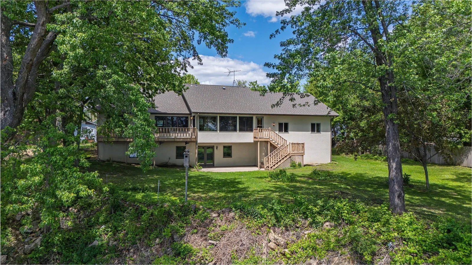 Access to the lake & yard from both levels