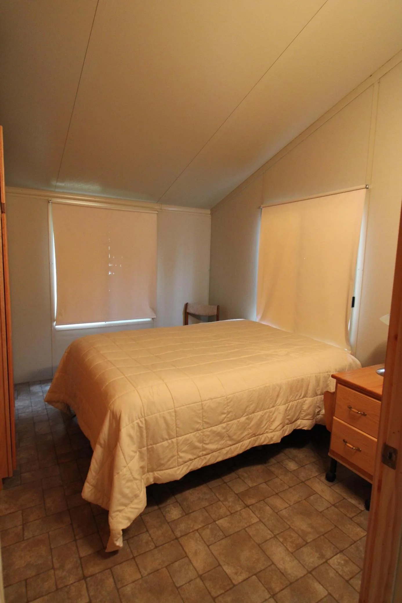 bedroom3