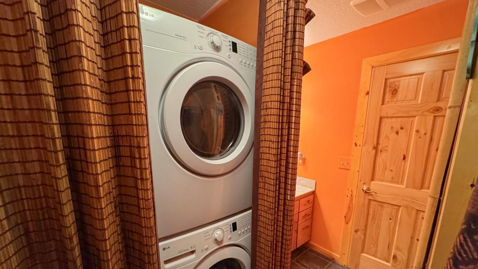 14916 Upper Sandy Road Adhby MN- Full sized washer and dryer