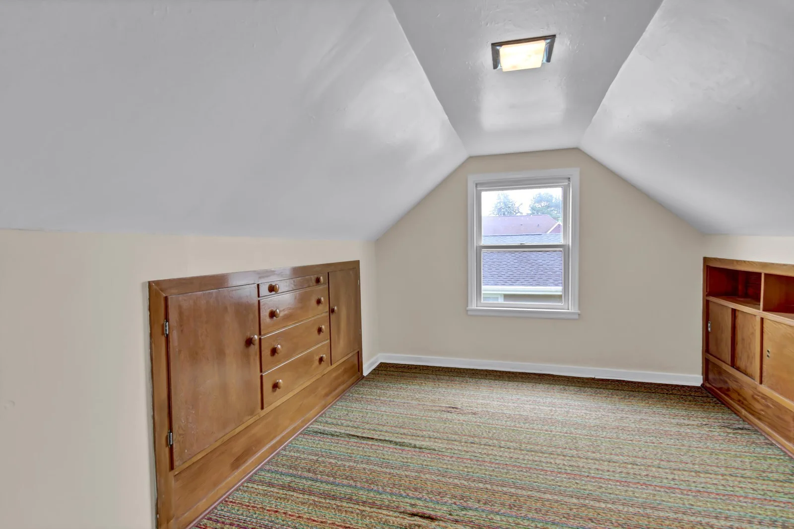 Upstairs Bedroom #2