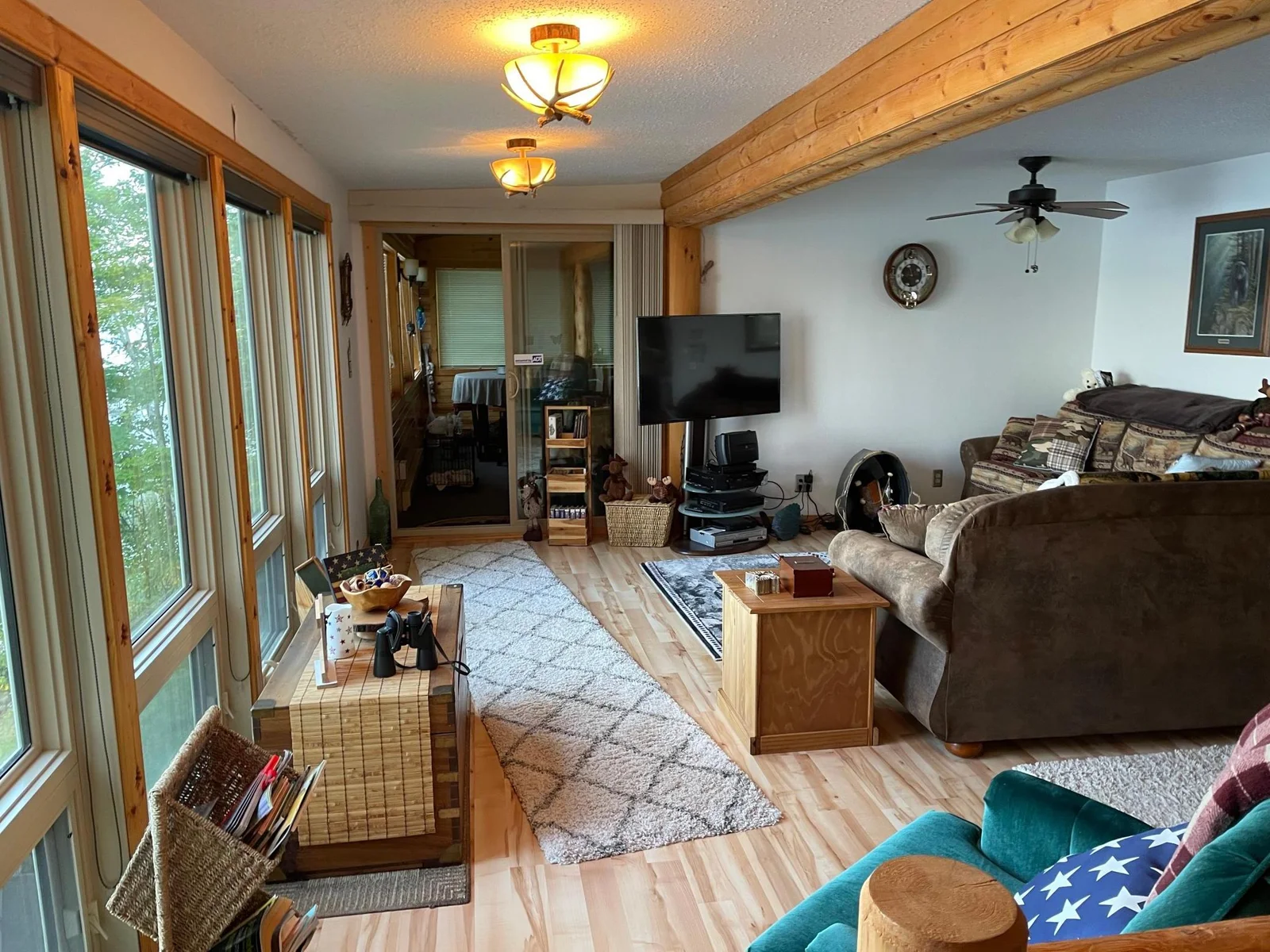 Pine laminate floors