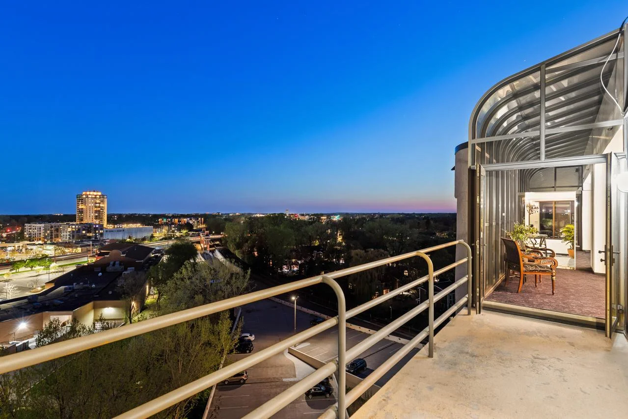 Balcony off of Dining Area