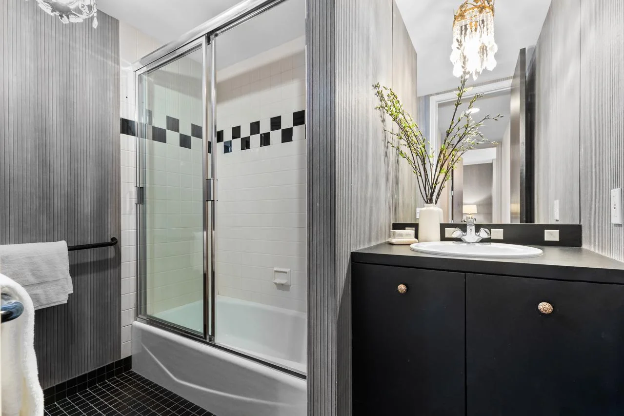 4th Bathroom