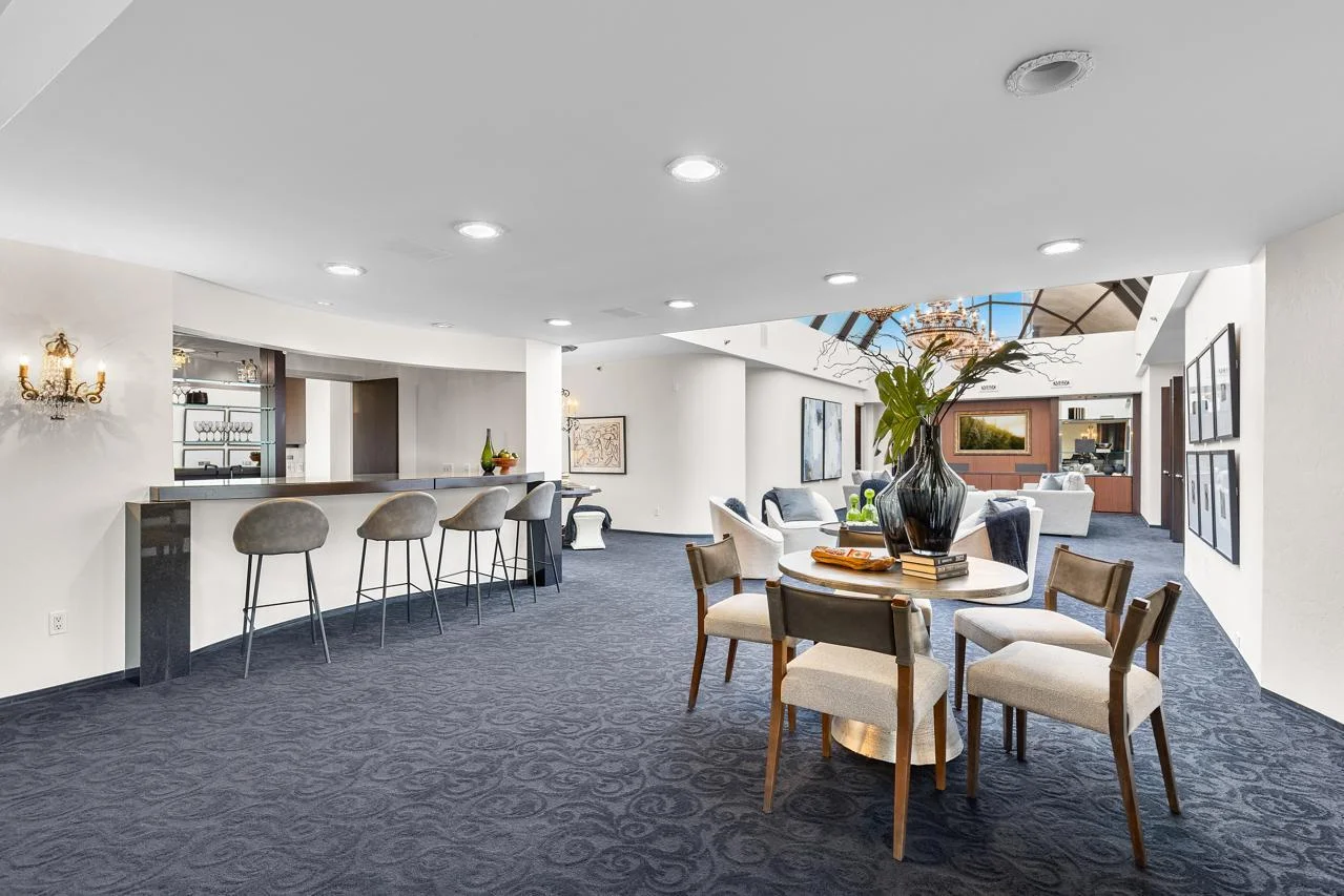 Great Room with Bar