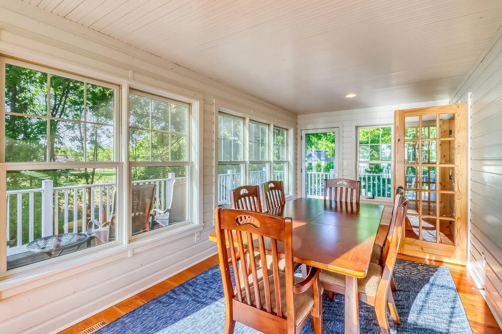 6 SunRoom 2.jpg