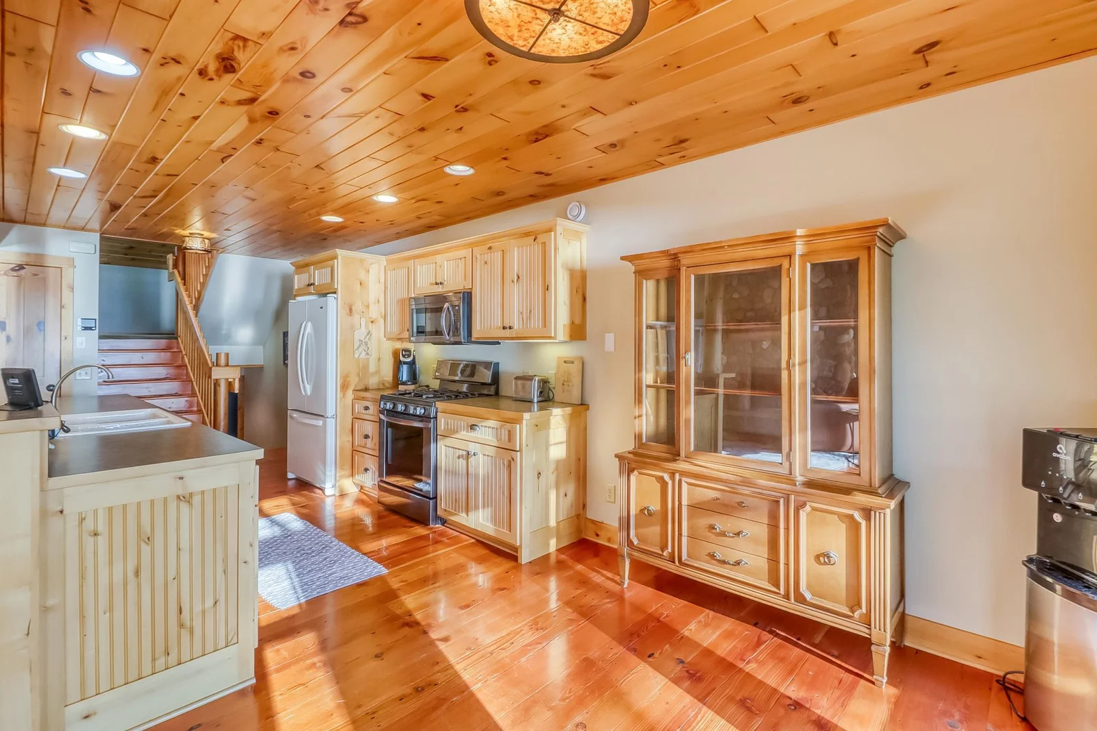 5 Kitchen4.jpg