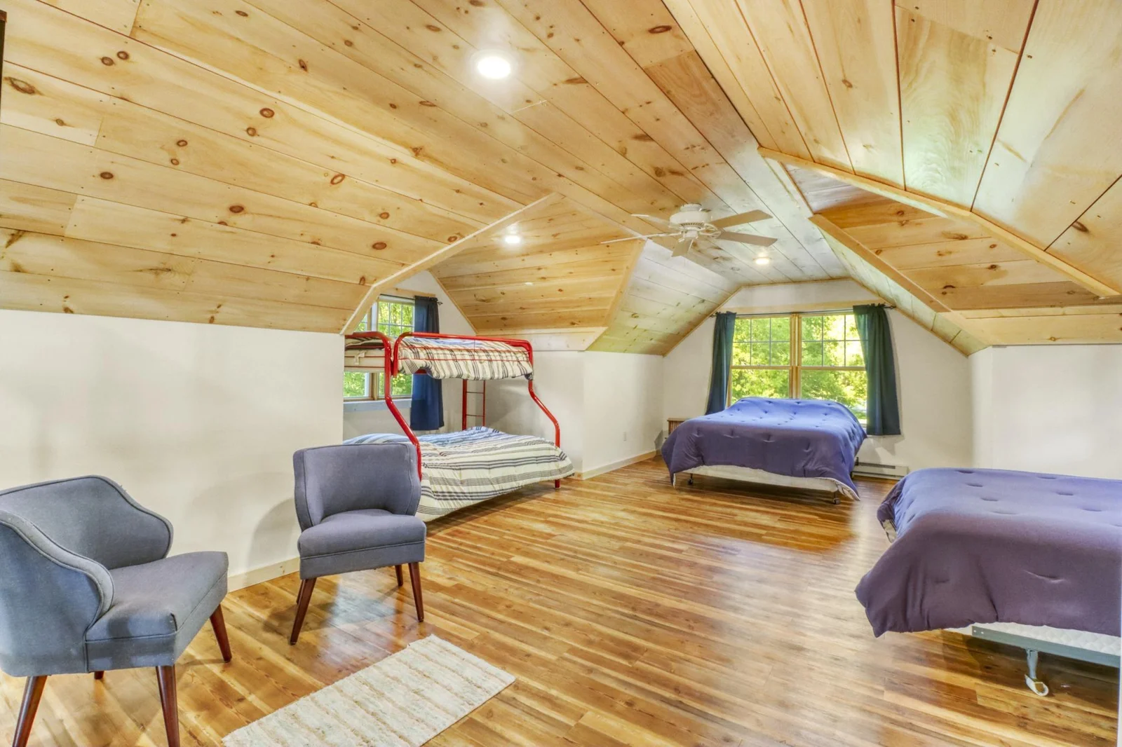 16 Bunkhouse3.JPG