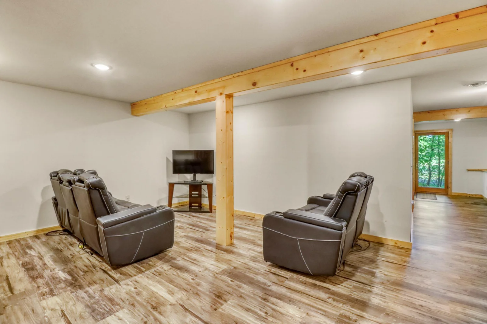 12 Basement3.JPG