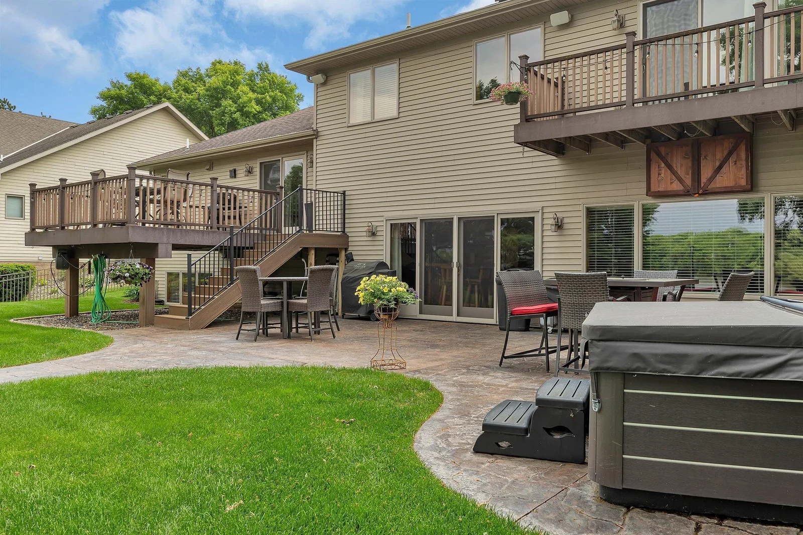 Hardscapes for summer hosting.