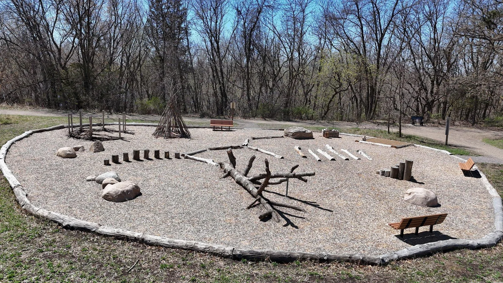 Enjoy this newly crafted play park for kids featuring the outdoor elements. Photo 91-103 Features the amenities of Bend in the River Park