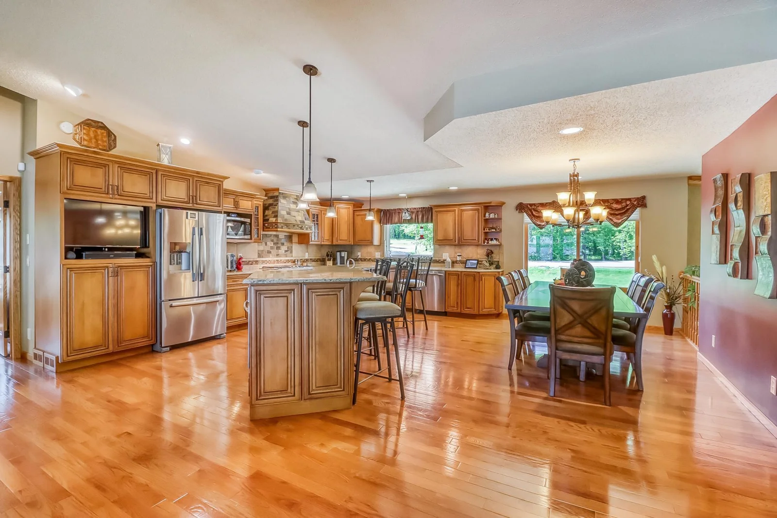 Kitchen/dining