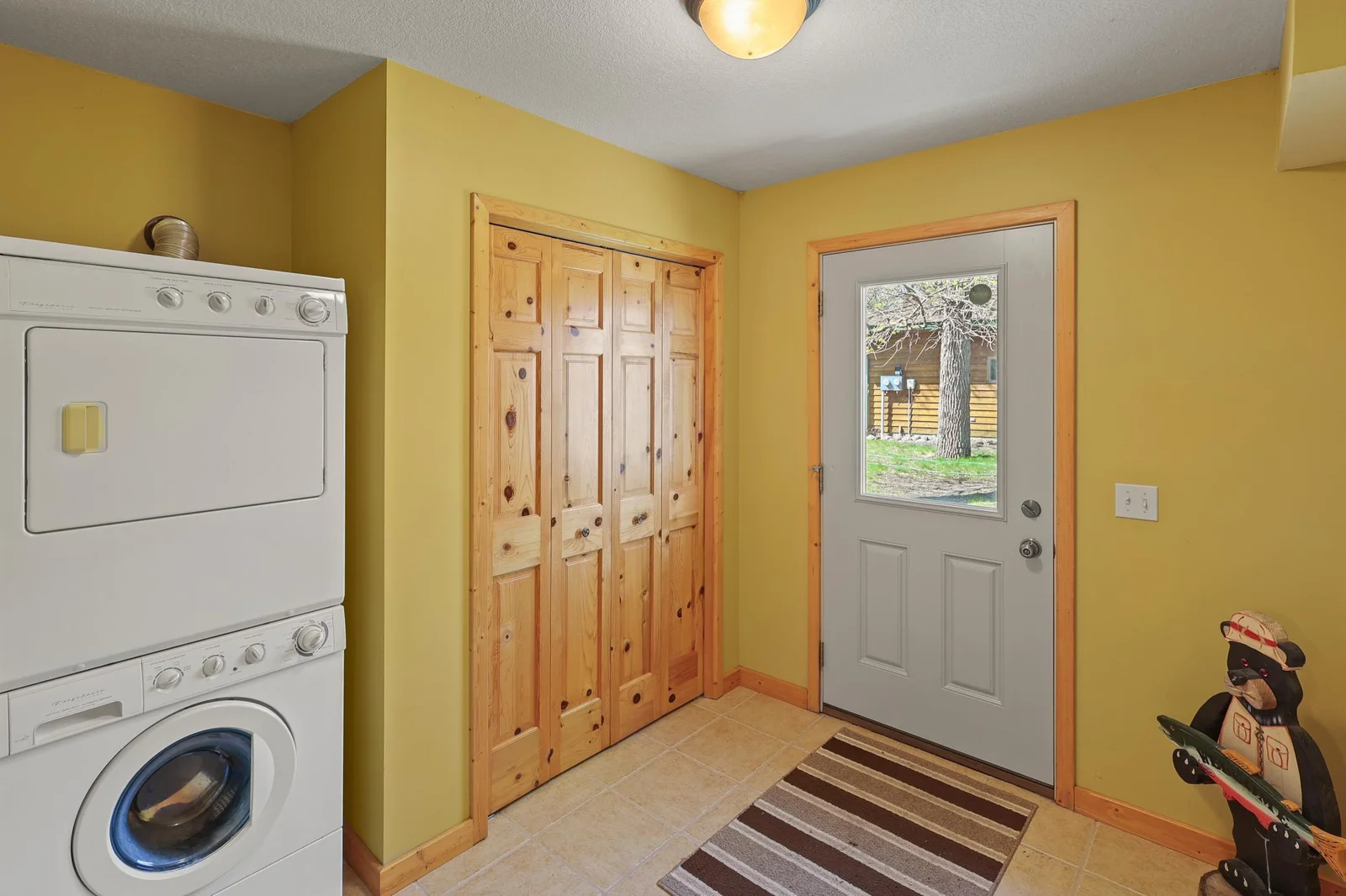 Entry foyer and laundry room combo