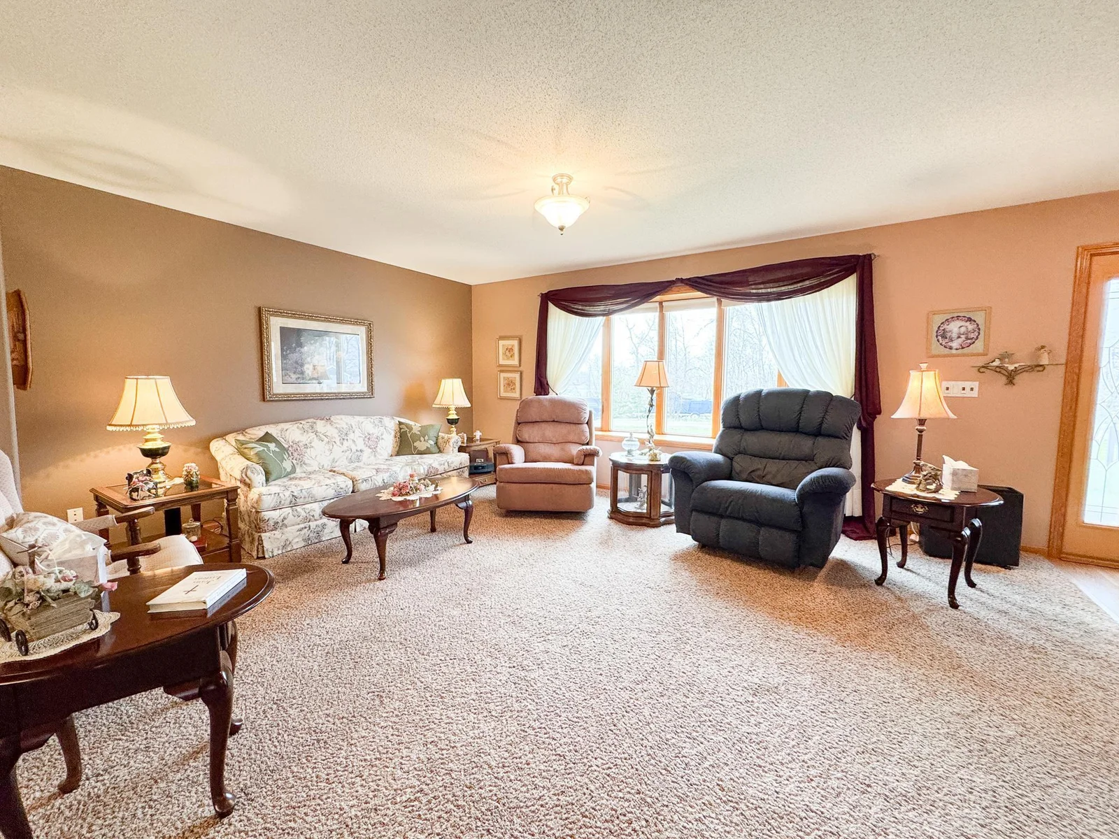 Living Room.jpg
