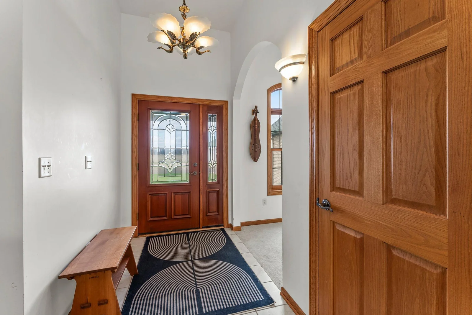 Front entry/foyer
