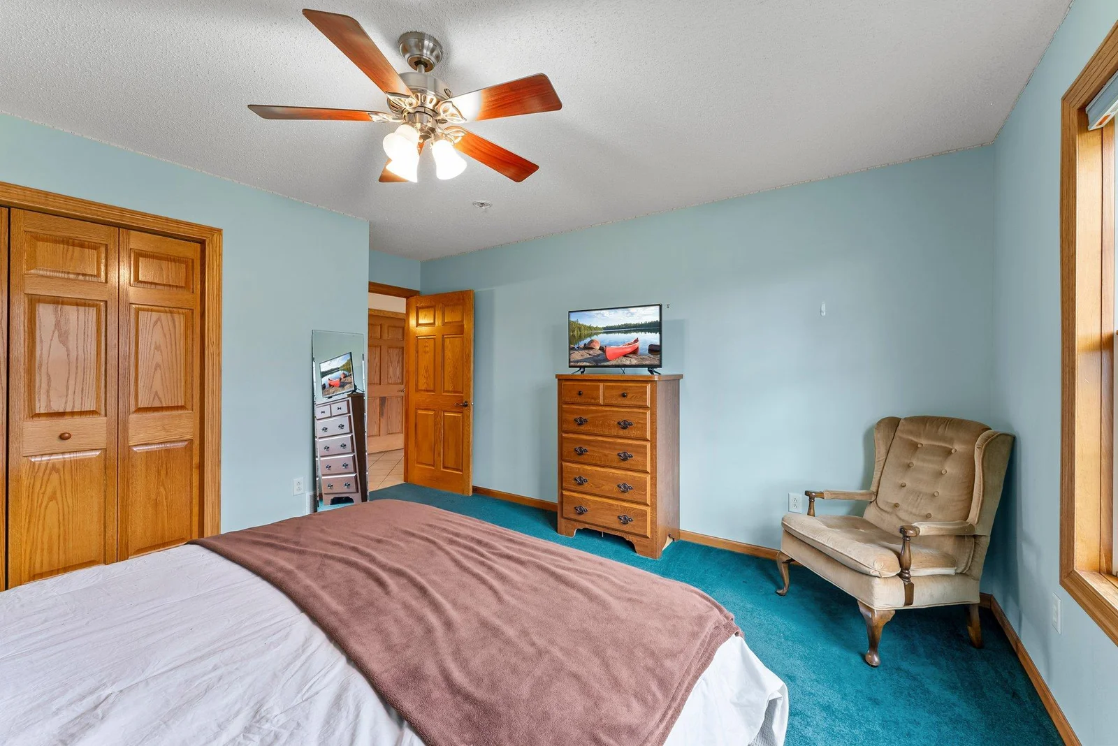 Lower level bedroom
