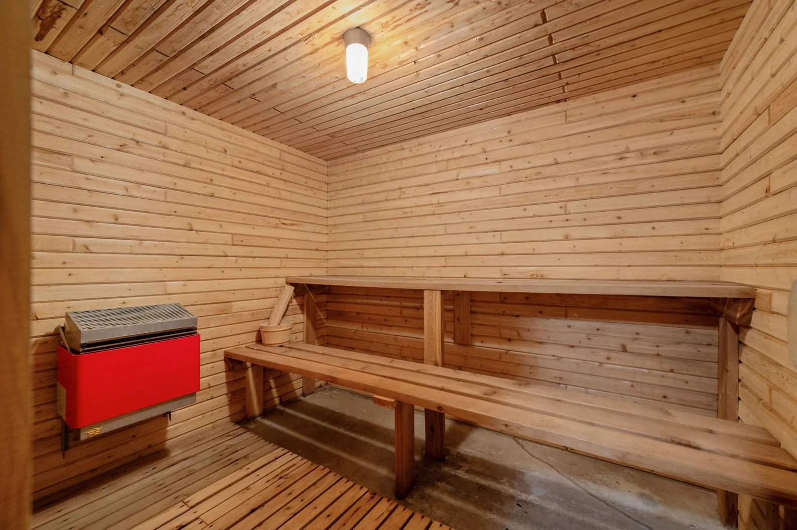 Lower level Sauna