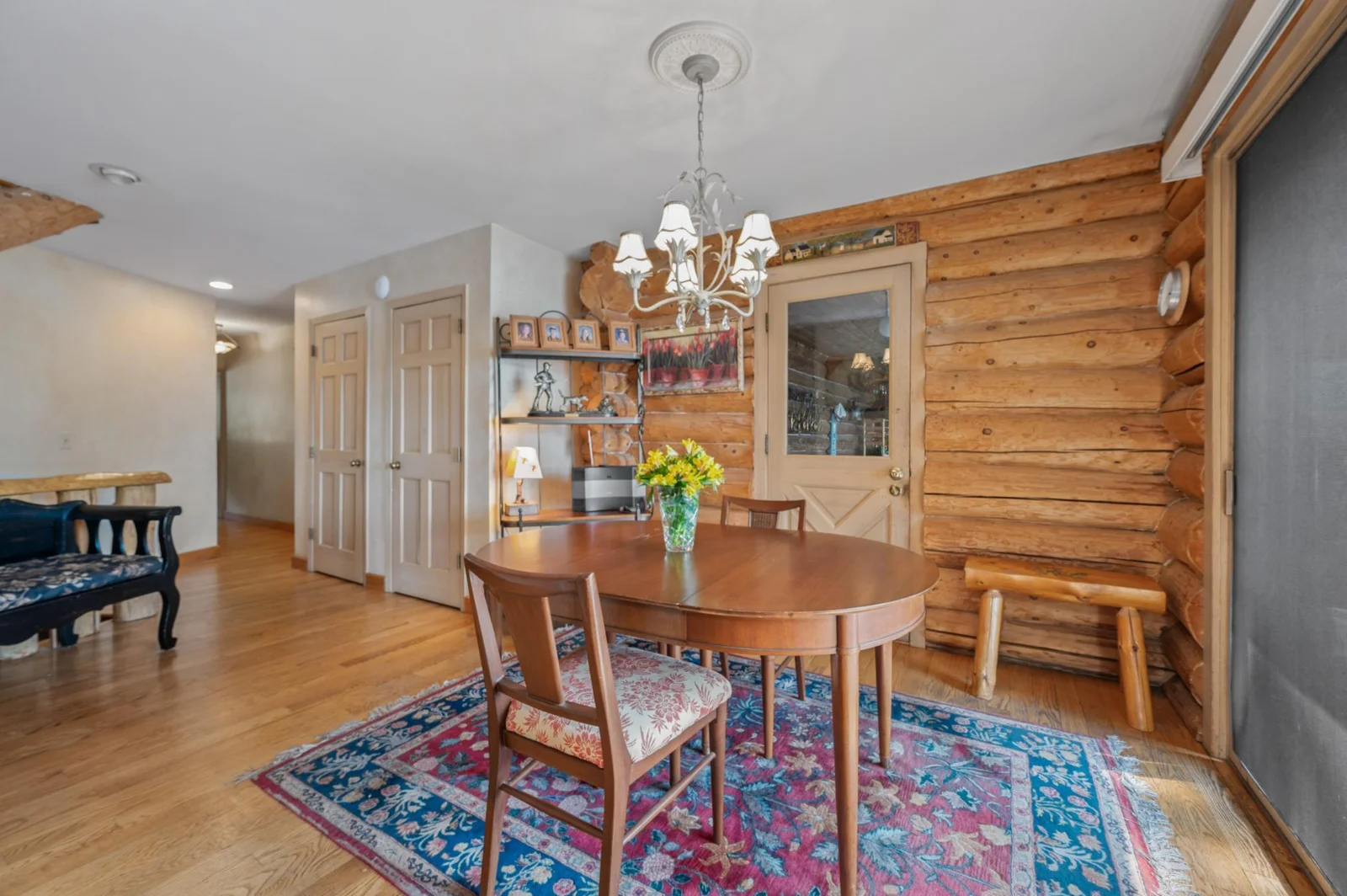 Dinning area off the kitchen