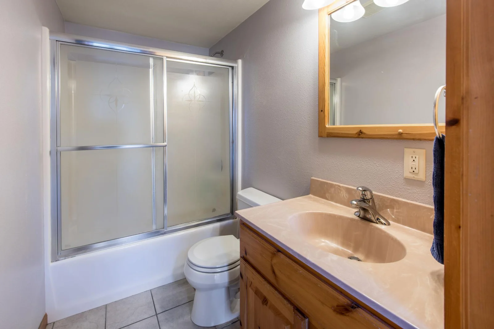 Guest House Bathroom
