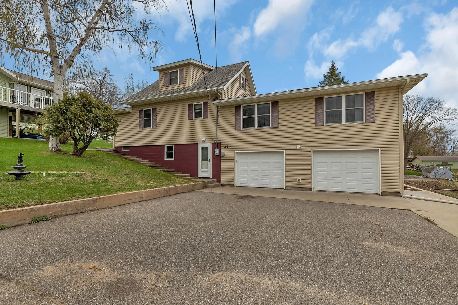 224 Spring Street, Holdingford