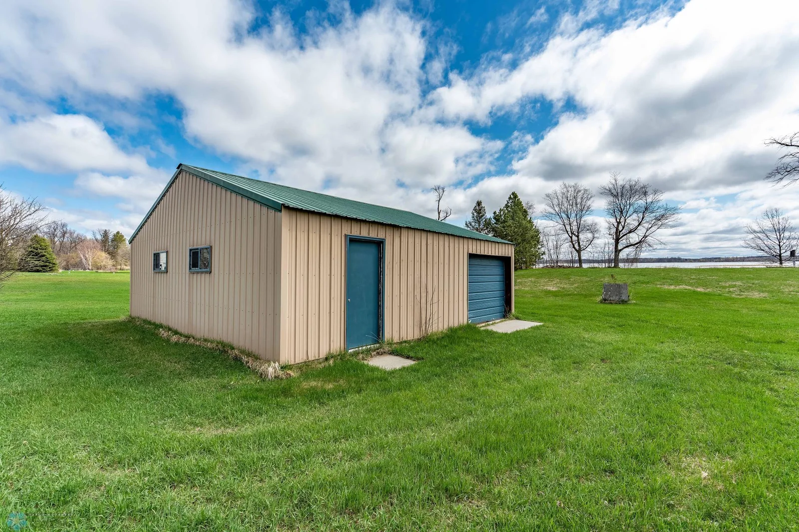 23898 324th Ave Underwood SPRING-124.jpg