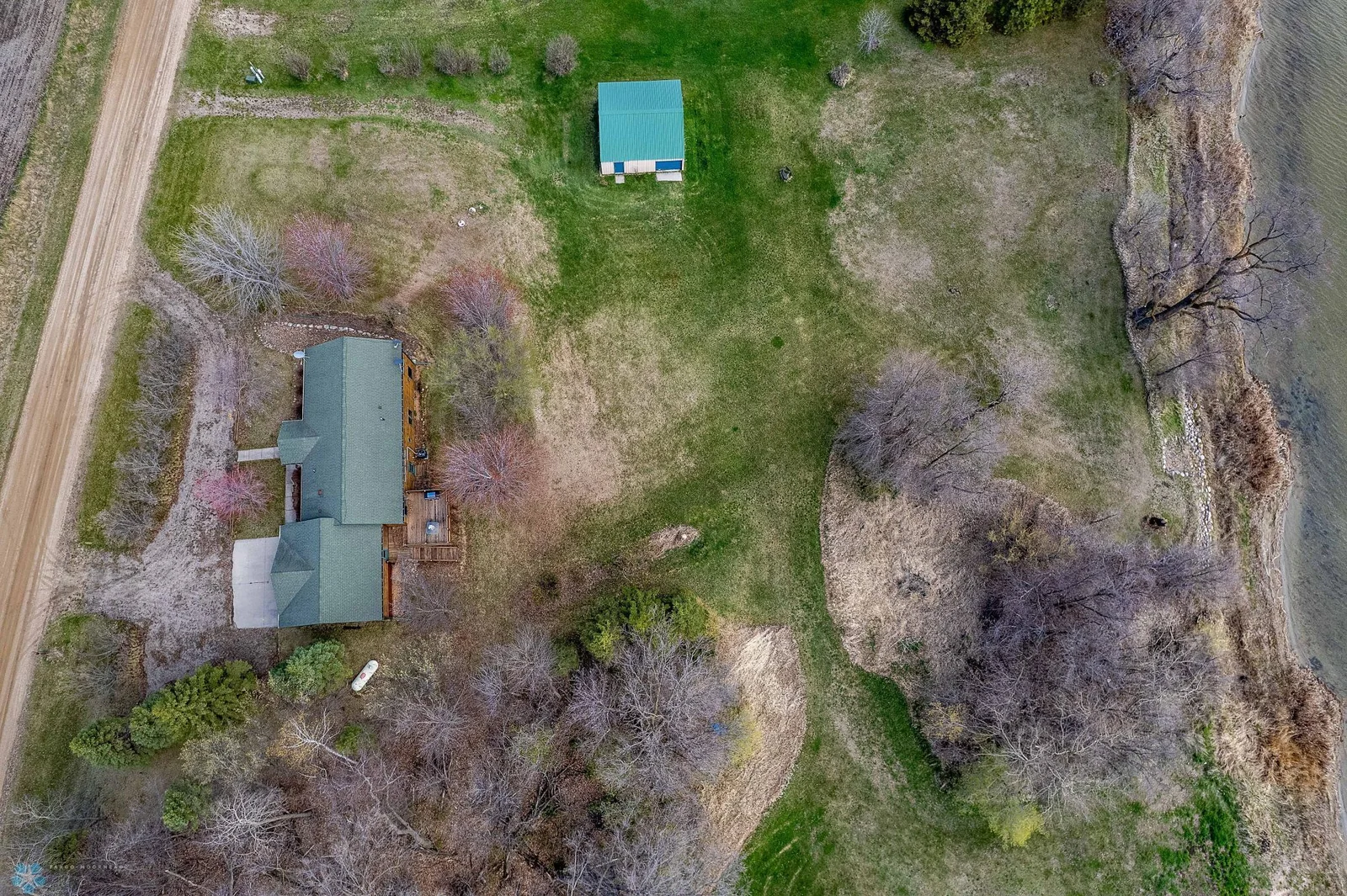 23898 324th Ave Underwood SPRING-312.jpg