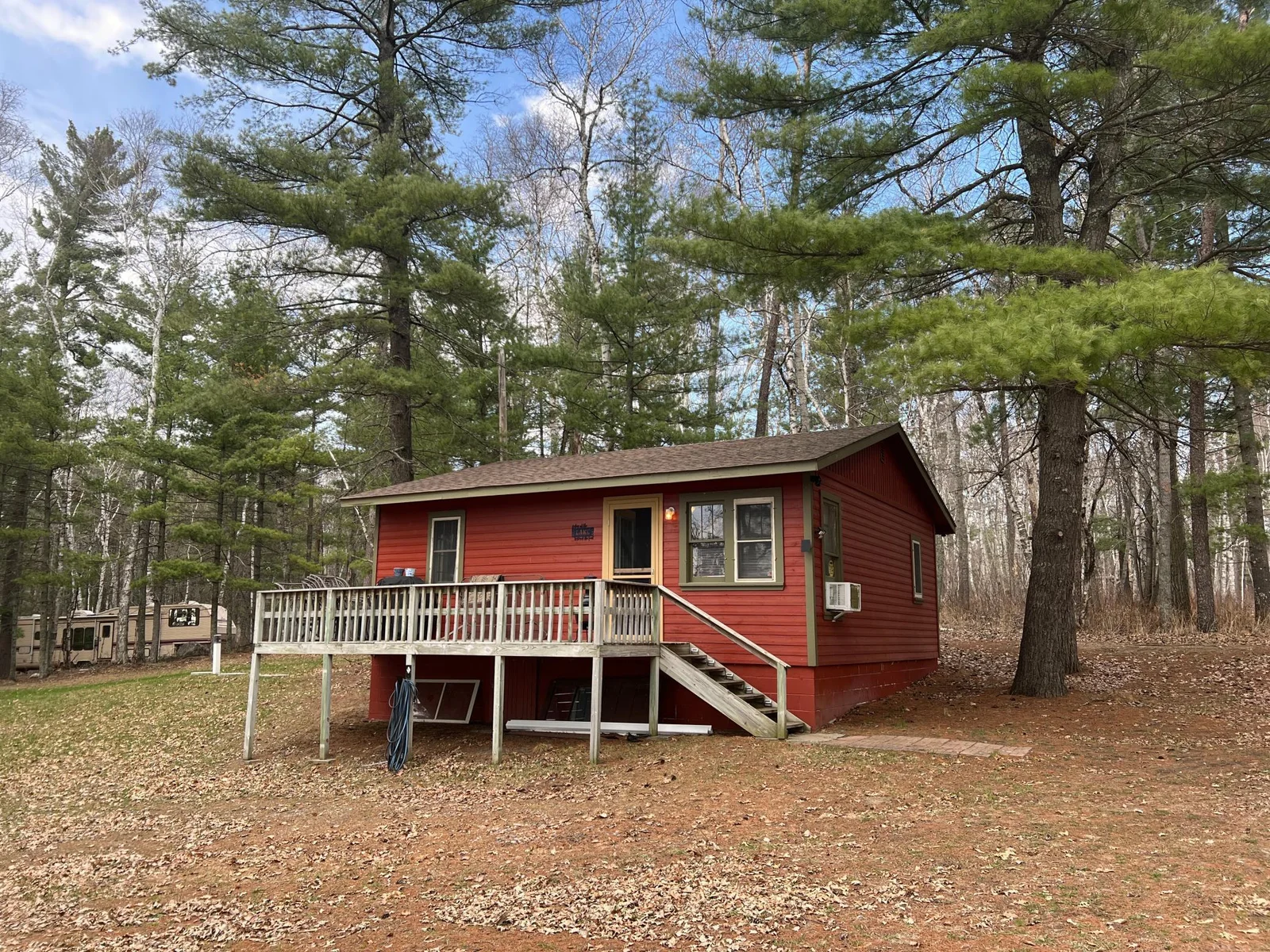 Front deck to enjoy your morning coffee!