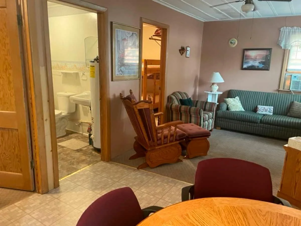 29 Winterhaven #2 living 2.jpg