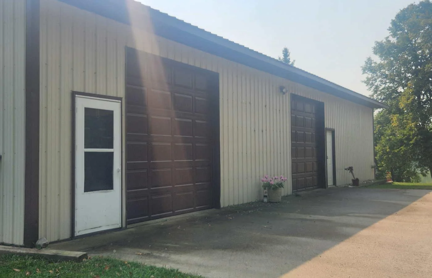 39 Winterhaven polebarn exterior.jpg