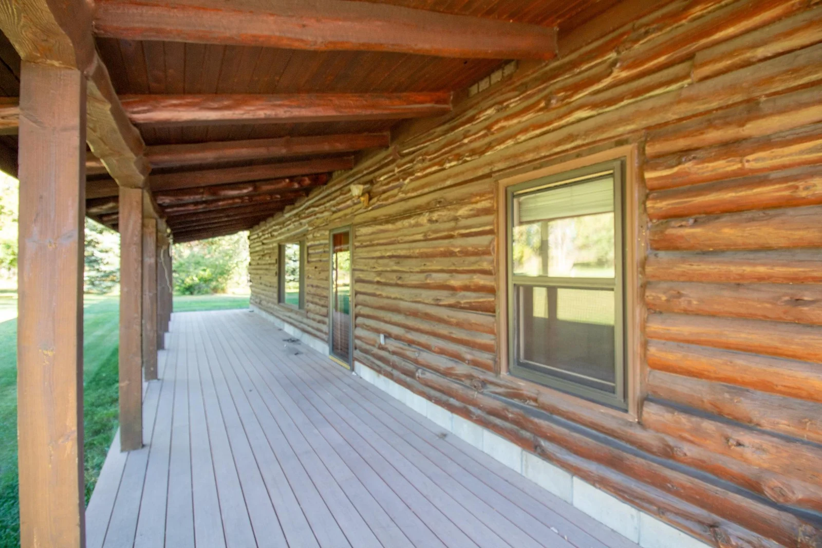 20 Front Porch.jpg