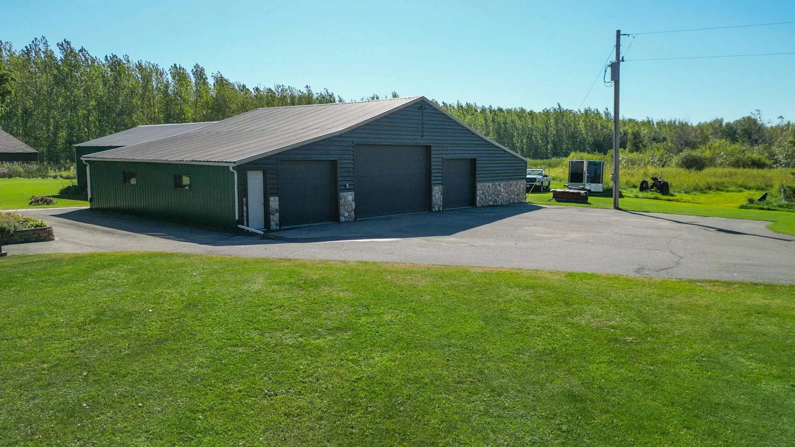 5 Garage - Workship 1.jpg