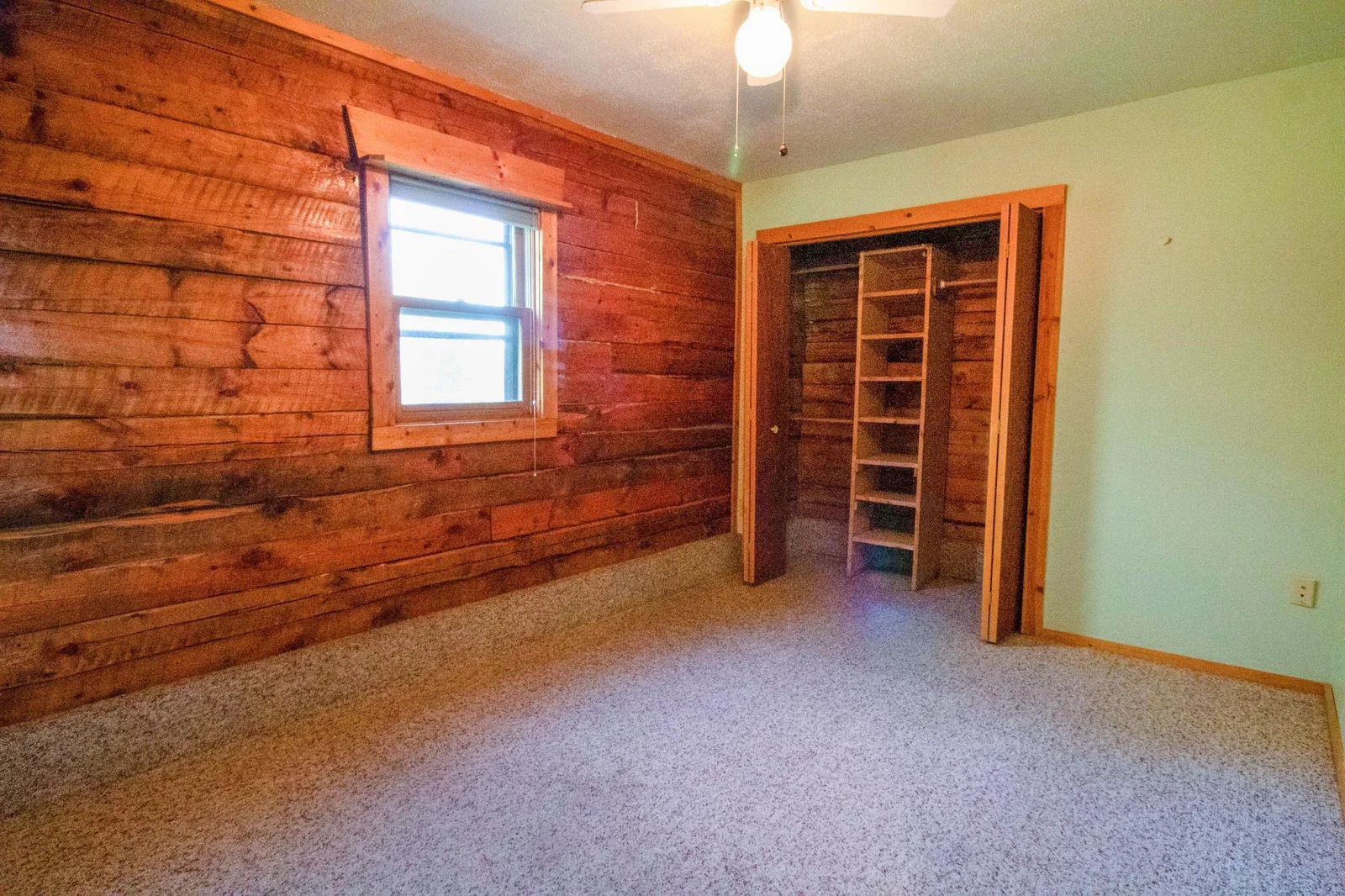 33 Bedroom 3.jpg