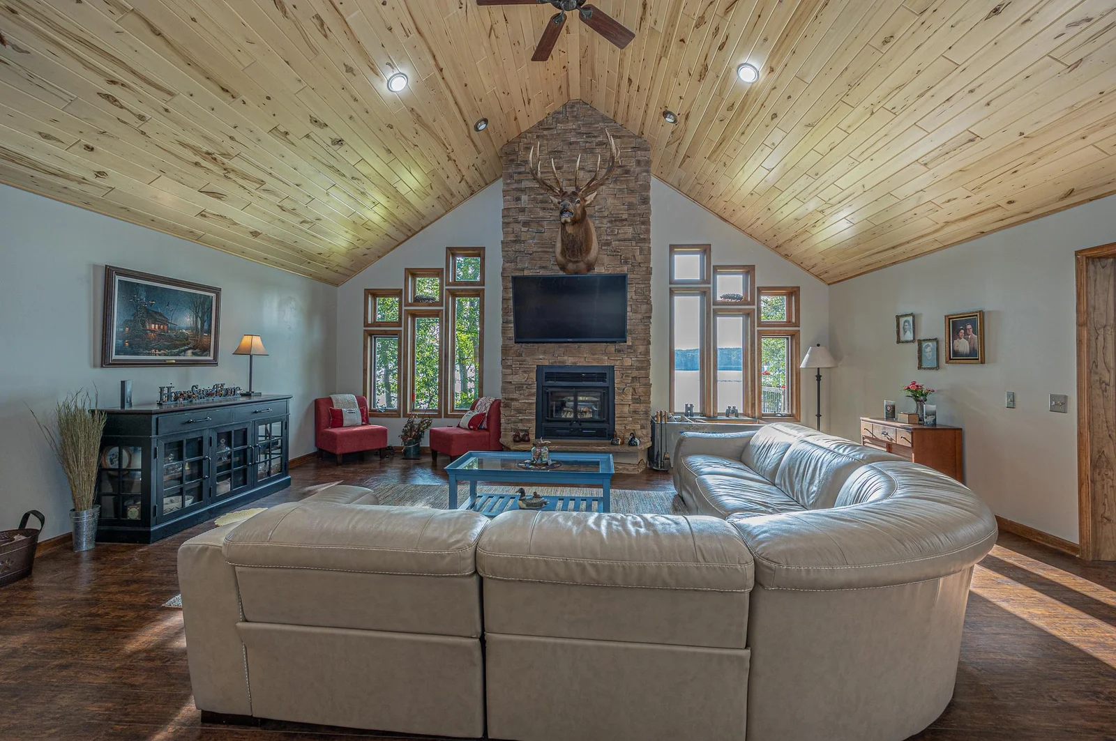Large bank of east facing windows lets the morning sun into the living room!