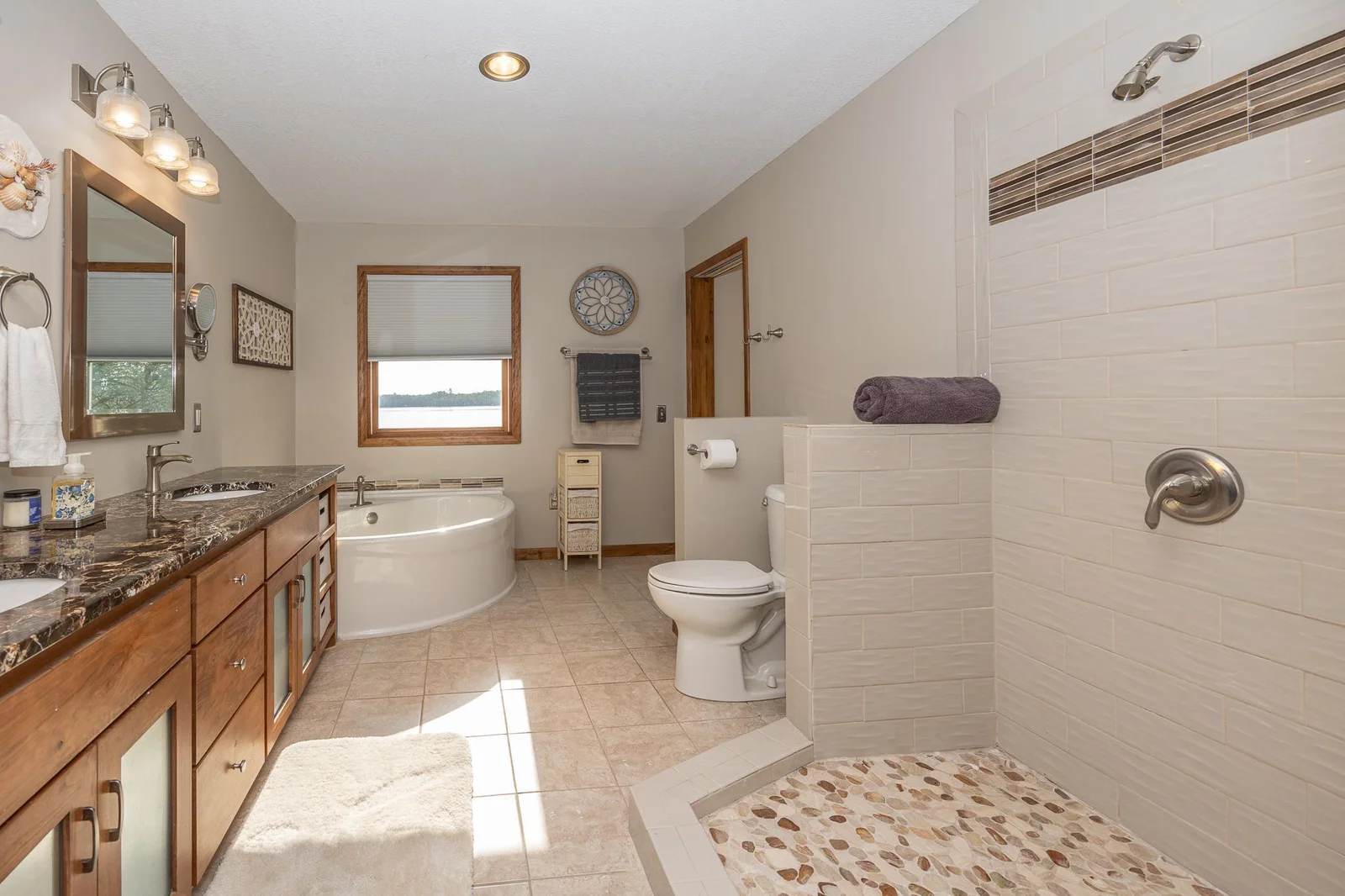 Primary ensuite.