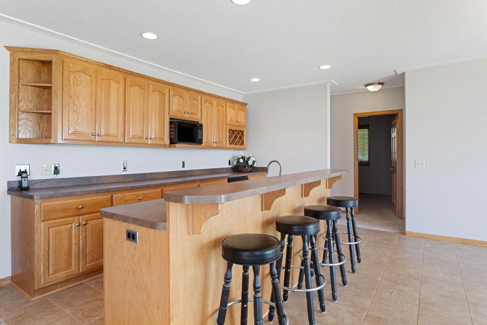 Wet bar