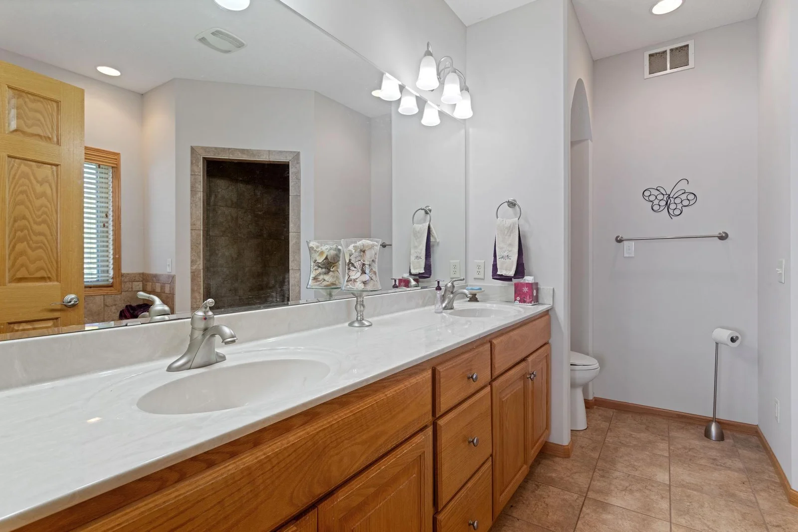 Private primary bath