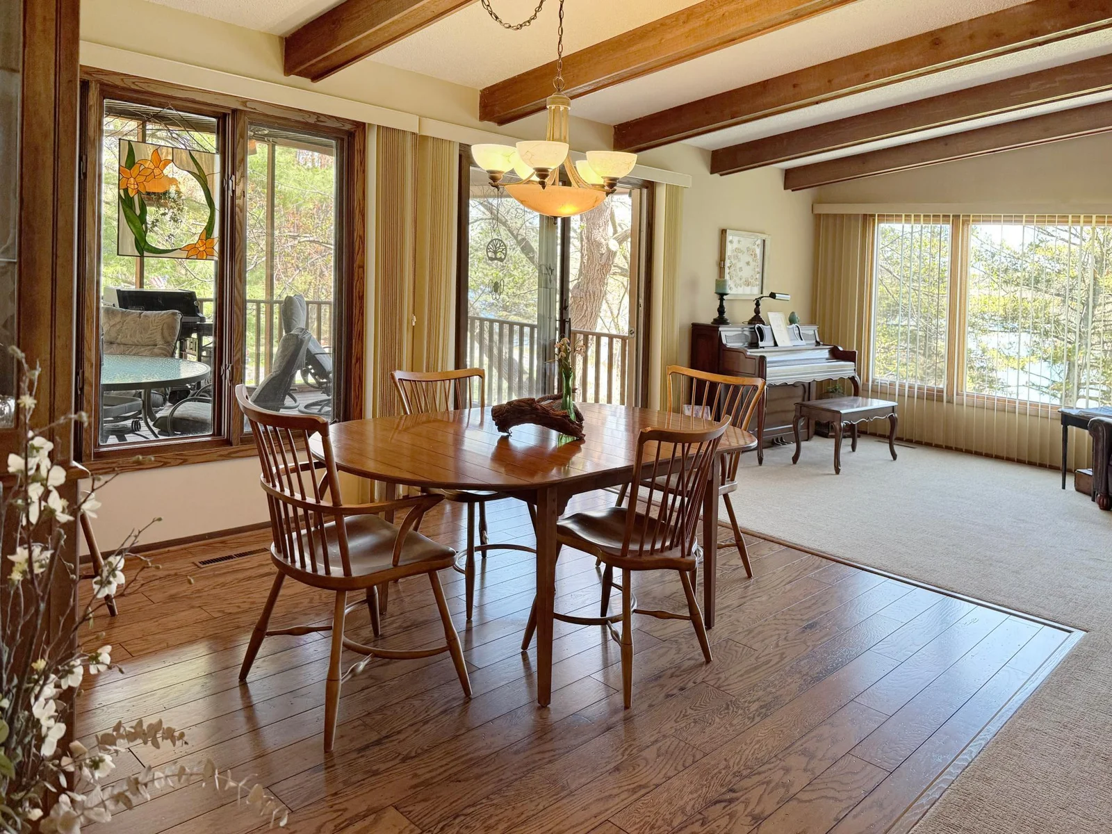 Formal dining makes it easy to entertain